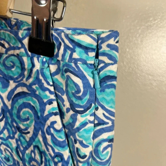Lilly Pulitzer Adie Shorts Size 6 Chasing Tails Print Fish Blue Preppy Vacation - Picture 7 of 9